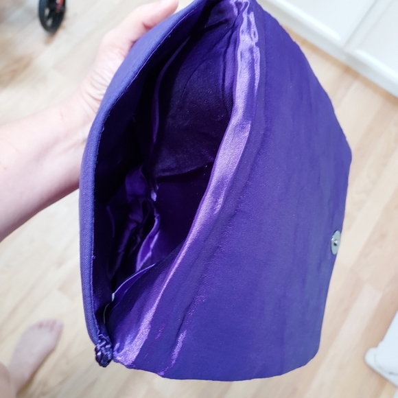 Red Hat Society purse with change purse - Picture 4 of 7